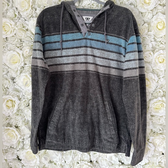 VISSLA Tops - Vissla Hooded Fleece